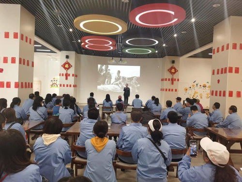 平?jīng)鍪胁┪镳^開展的 重溫黨史三部曲 活動(dòng)持續(xù)助推黨史教育 升溫加熱